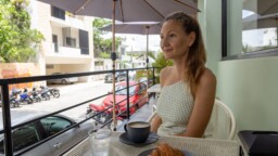 Tästä syystä naiset lähtevät lomamatkalle yksin – tai korkeintaan hyvän ystävän kanssa