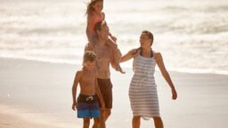 Hyviä uutisia matkailijoille – lentojen hinnat nousevat, mutta nämä lomamatkat eivät kallistu