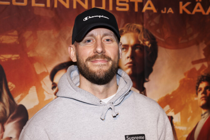 Niko Nousiaisesta tuli isä – pikkuinen syntyi etuajassa