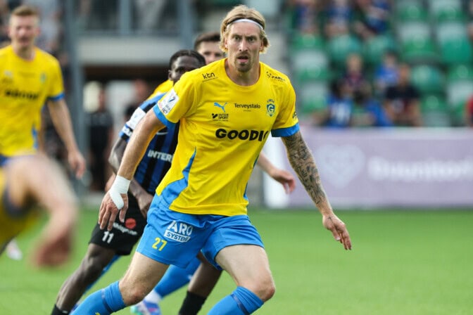 Jalkapalloilija Teemu Penninkangas ahdingossa puolison piereskelyn takia – kaipaa vertaistukea