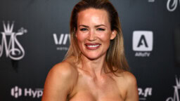 ”Mietin vain, että mitä helvettiä olen mennyt tekemään” – Martina Aitolehden yltäkylläinen elämä katkesi eron myötä