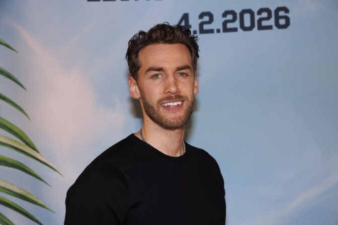 Näyttelijä-juontaja Janne Saarisella on pysyvä aivovamma