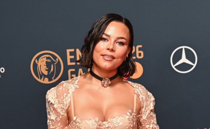 Hanna Tikander avautui lapsettomuushoitojen hinnasta: ”Mun kohdalla yhteensä 16 000 euroa”