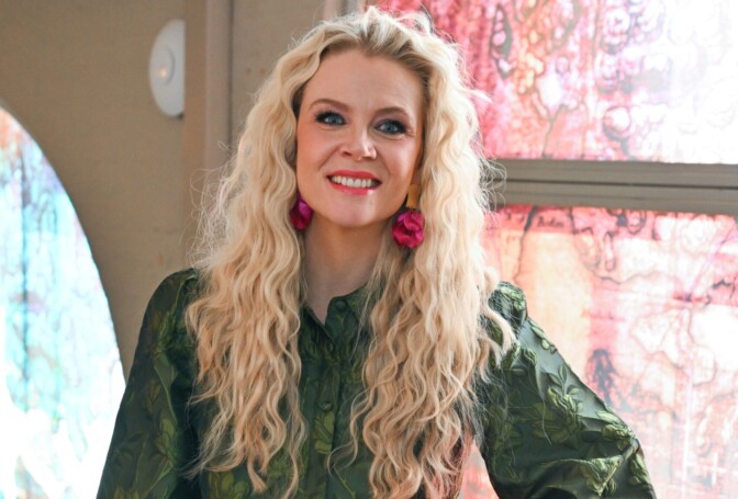 Susanna Laineelta video äidin ja isän kanssa – ”Viva La Kaarina!”