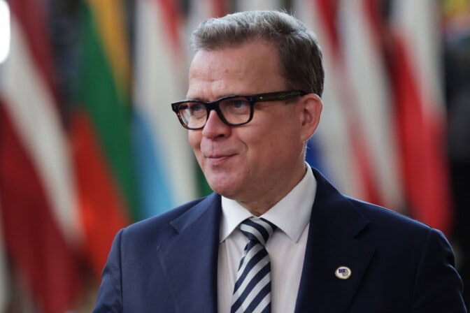 Petteri Orpo väittää, että suojaosan poistaminen ei leikkaa tukia satunnaista palkkaa saadessa – video leviää viraalina somessa