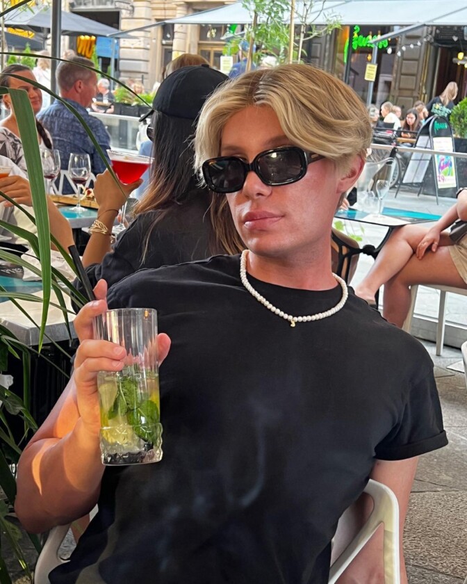 Joni Hesslegren nousi Iso-Britannian suurimpien viihdelehtien otsikoihin