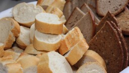 Tutkijat löysivät vehnäleivästä oudon piirteen laihdutusta ajatellen – energiankulutus romahtaa