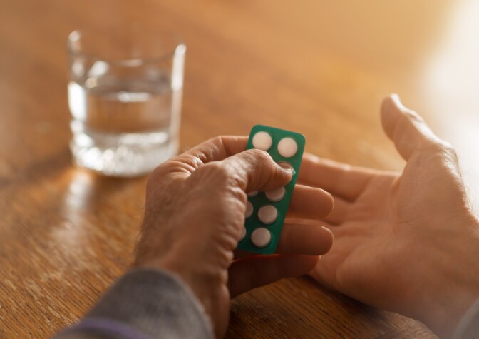 Tämä arkinen särkylääke voi jopa puolittaa syöpäriskin – monilta löytyy kaapista