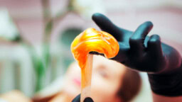 Nainen meni intiimialueen sokerointiin – sokeroija tekikin järkyttävävän rikoksen