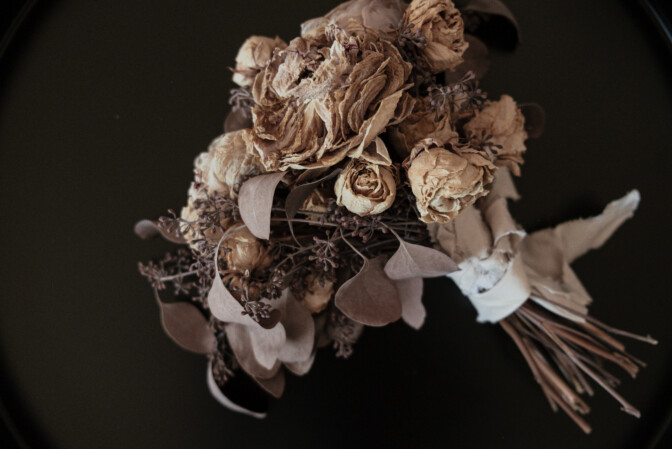 Radiojuontaja petti vaimoaan  – julkisuudesta tutut henkilöt osoittavat tukeaan petetylle puolisolle