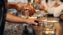 Helsingin uutuusbaarin listalla vain yksi tuote – konsepti karkottaa osan asiakkaista