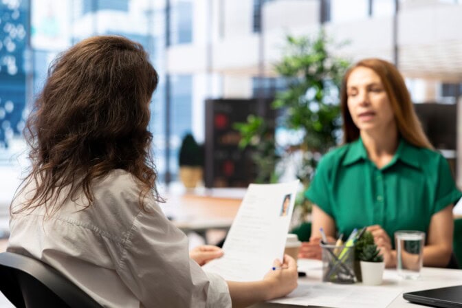 Näin 56-vuotias Virpi sai piilotyöpaikan – yksi asia ratkaisi