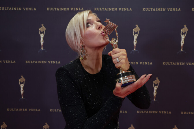 ”Otan käyttöön!” – Vappu Pimiän lomavinkki villitsi somen
