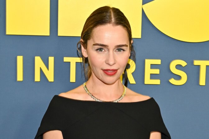 ”Minun oli tarkoitus kuolla” – Game of Thrones -tähti Emilia Clarke kertoo pysäyttävästä kokemuksesta