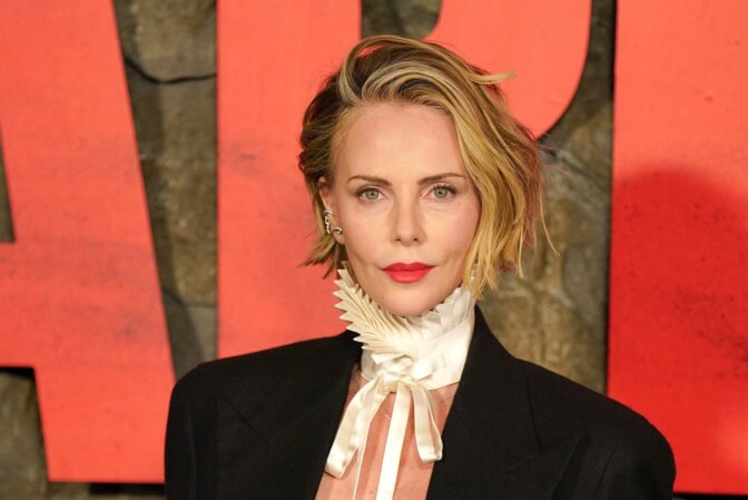 ”En voisi enää asua miehen kanssa” – Charlize Theronilla tiukat kriteerit