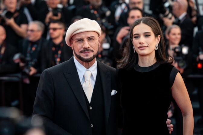 ”Näyttää nelikymppiseltä” – John Travolta löysi nuoruuden lähteen? Vaikea uskoa 72-vuotiaaksi