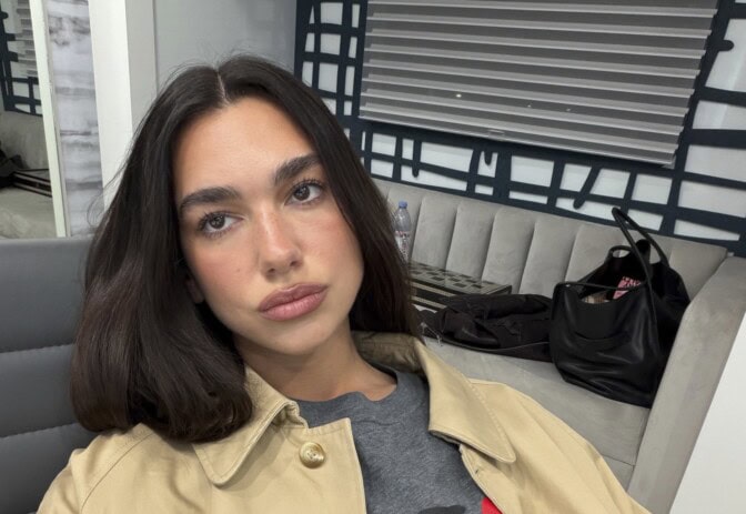 Dua Lipa vaatii Samsungilta 13 miljoonan euron korvauksia – syy löytyy tv-pakkauksista