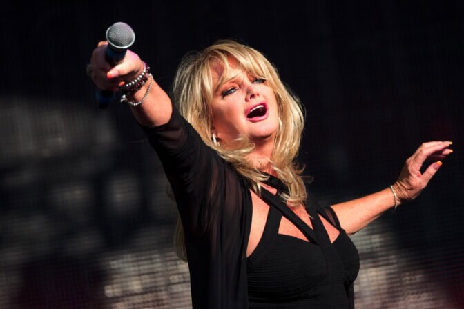 Bonnie Tyler on tajuttomana teho-osastolla