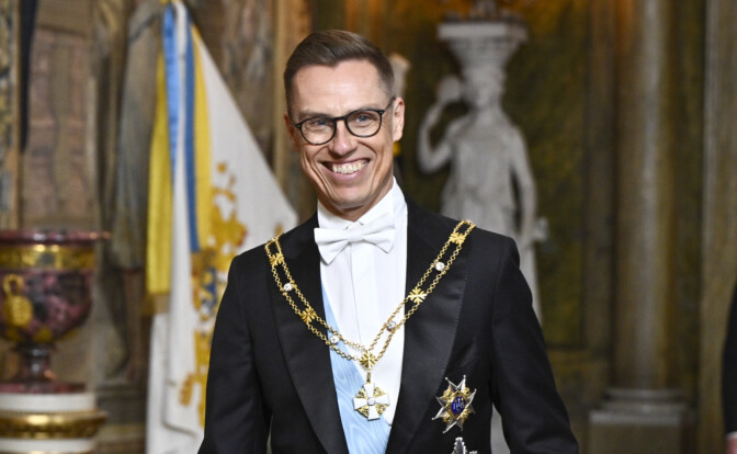 Tasavallan presidentti esitteli mökkilookiaan – Stubb keväisissä tunnelmissa tuoreella videolla