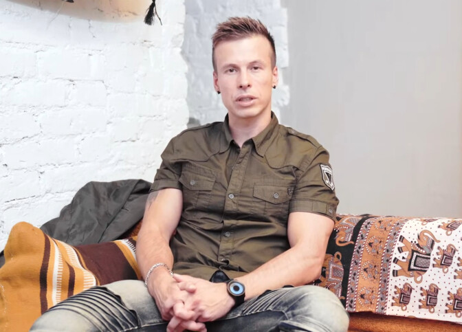 Instagram kieltää nakuilun, mutta Antti Kurhinen viis veisaa – kauanko kuva saa olla esillä?