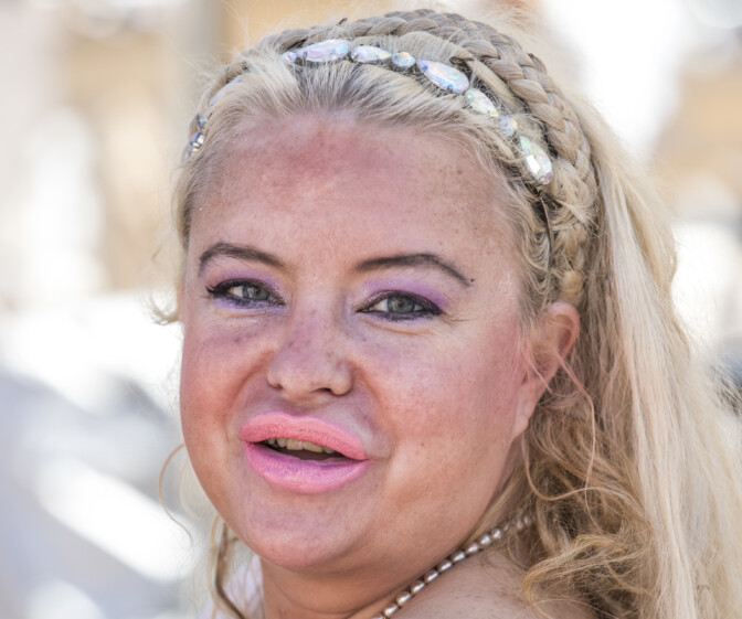 Uuno: Vastakihlautunut Johanna Tukiainen tilitti ex-miehelleen asumiskuvioitaan ruttuisen lonkerotölkin kera