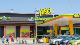 ABC-asemien klassinen noutopöytä meni uusiksi – mukaan jopa 30 uutuutta