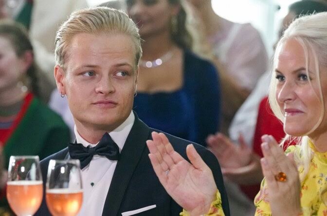 Norjan kruununprinsessan Mette-Maritin poika todettiin syyllistyneen raiskauksiin – tuomion pituus yllätti