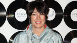 Jeffrey Epsteinin rikoskumppani Ghislaine Maxwell sai raivokohtauksen ja aiheutti tuntikausien vankilasulun