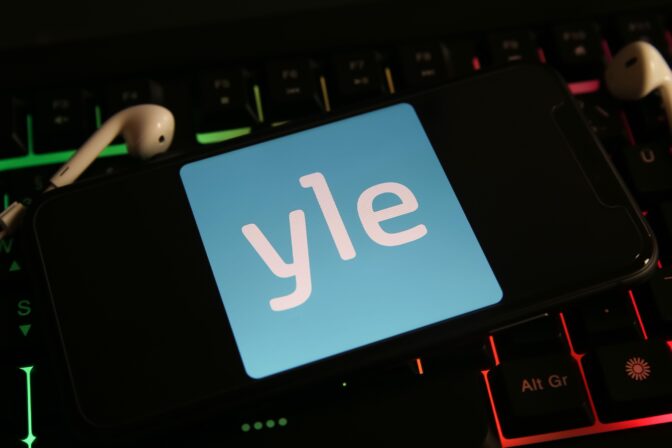 Kesän 2026 soitetuin biisi on tämä – kaupallisilla ja Ylen radiokanavilla