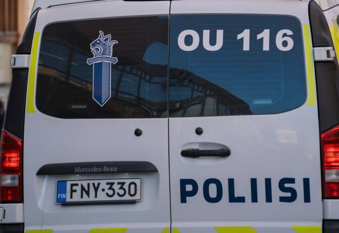 Poliisi tutkii kuolemaan johtanutta ulosajoa – epäilee törkeää liikenneturvallisuuden vaarantamista