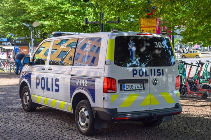 Poliisi käytti etälamautinta epäiltyyn pahoinpitelijään – kohteeksi paljastui 16-vuotias